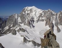 Înălţimea vârfului Mont Blanc a scăzut cu 45 de centimetri 