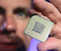 Intel, acuzată că a dat şpăgi de miliarde de dolari pentru a rămâne lider de piaţă
