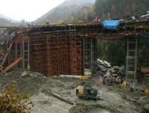 Andorra. Trei muncitori au murit după prăbuşirea unui pod în construcţie (VIDEO)