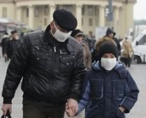 Îngrijorare în Ucraina. 130 de oameni au murit din cauza gripei porcine