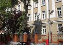 O elevă din Bistriţa a căzut de la etajul doi al unui colegiu

