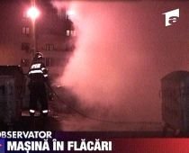 O maşină din Constanţa a ars, din cauza unui scurt circuit (VIDEO)