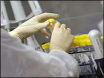 Medici ruşi: Teama de gripă porcină, amplificată artificial în beneficiul producătorilor de medicamente
