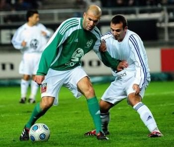 Zinedine Zidane înscrie ca în vremurile bune. Vezi un supergol marcat de francez într-un amical (VIDEO)
