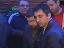 Caz şocant la Craiova. Un tânăr şi-a ucis logodnica şi a adus-o cu sicriul în bar (VIDEO)