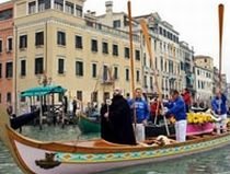 Veneţia este pe moarte. O asociaţie civică a organizat funeraliile simbolice ale oraşului 
