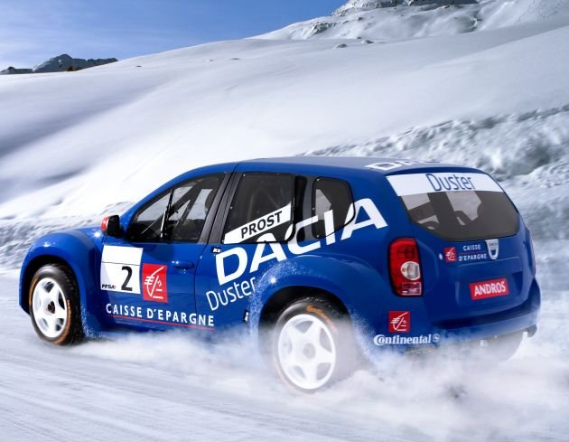 Alain Prost va concura pe un vehicul Dacia Duster în cadrul Trofeului Andros 2009/2010 (FOTO)
