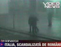 Doi români, filmaţi în timp ce băteau un turist într-o gară din Roma (VIDEO)