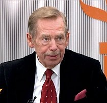 Vaclav Havel atacă Rusia la aniversarea ?revoluţiei de catifea?
