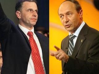 Portretele celor doi candidaţi rămaşi în cursa prezidenţială: Traian Băsescu şi Mircea Geoană