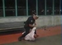 Sânge la metrou: Un bărbat a fost arestat, după ce a înjurat în vagon (VIDEO)