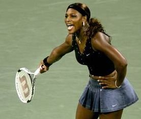 Serena Williams a primit o amendă record pentru injuriile aduse unui arbitru de linie (VIDEO)