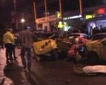 Grav accident la Constanţa. Două persoane au murit după ce o maşină de lux a lovit un taxi (VIDEO)