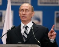 Putin ia în calcul posibilitatea de a candida din nou la presedinţia Rusiei, în 2012