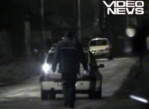 Urmărire ca-n filmele româneşti: Poliţiştii fugăresc propria maşină (VIDEO)