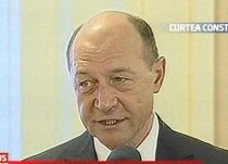 Traian Băsescu a fost validat în funcţia de preşedinte al României (VIDEO)