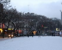 Se întâmplă şi în Europa. Marile oraşe, paralizate de căderea zăpezii (VIDEO)