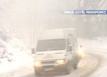 Iarna şi-a intrat în drepturi în Pasul Gutâi. Firma de deszăpezire, amendată (VIDEO)