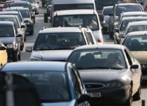Traficul rutier, îngreunat în mai multe zone din ţară. Vezi situaţia drumurilor (VIDEO)