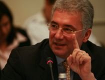 Cinci secretari de stat la Ministerul Economiei condus de Adriean Videanu
