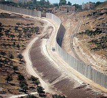 Israelul va construi o barieră la graniţa cu Egipt pentru a opri imigranţii ilegali
