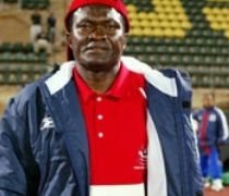 Malawi l-a răsplătit pe antrenorul Kinnah Phiri cu un nou contract, după minunea cu Algeria
