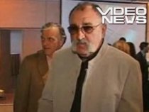 Cadou pentru miliardari: Ion Ţiriac a primit un ceas din os de cerb (VIDEO)