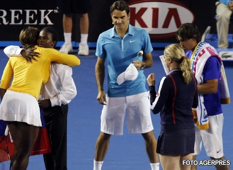 Meci caritabil: Roger Federer şi starurile tenisului mondial au strâns 130.000 de euro pentru victimele din Haiti (VIDEO)