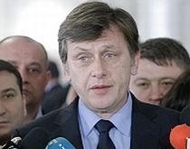 Antonescu: Nu sunt deloc convins că Băsescu va duce la sfârşit acest mandat
