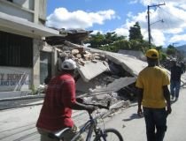 Mărturii din Haiti. Cutremurul care a omorât aproape 200.000 de oameni, pe bloguri (FOTO)
