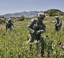 Rusia: SUA duce o ?imitaţie de război contra drogurilor? şi ignoră ?bomba cu heroină? afgană 

