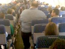 Air France: Obezii nu vor fi obligaţi să plătească două locuri în avion