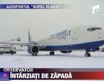 Zăpada din aeroporturi aduce întârzieri de zeci de minute la cursele aeriene. Vezi în ce constă degivrarea