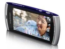 Sony Ericsson Vivaz -  Megapixelii nu mai sunt la modă, acum se poartă HD (FOTO)
