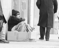 100 de oameni ai străzii din Bucureşti, cazaţi temporar în spitale, din cauza frigului