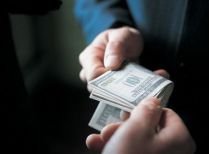 O româncă, condamnată în SUA pentru o fraudă fiscală de 6,7 milioane de dolari