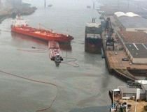 Incident într-un port din Texas. Peste 700.000 de litri de petrol s-au scurs în apă