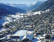 Şeful securităţii Forumului Economic Mondial de la Davos, găsit mort în camera de hotel