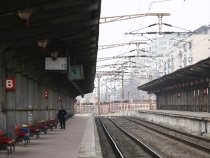 Trenul Gara de Nord-Aeroportul Otopeni va circula şi în 2010, deşi are pierderi lunare de 100.000 euro