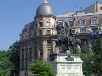 Bucureşti. Statuile din Piaţa Universităţii ar putea fi mutate în Parcul Izvor