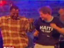 Prinţul Harry dansează pentru sinistraţii din Haiti (VIDEO) 