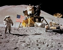 Obama abandonează planul de a trimite astronauţi pe Lună
