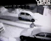 Porsche Cayenne jefuit de un alt Cayenne: Poliţia nu se implică, dar patrulează în spatele hoţului - VIDEO