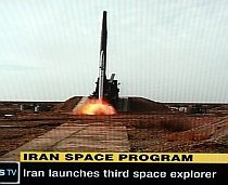 Iran a lansat cu succes în spaţiu o rachetă ce transporta şoareci şi ţestoase
