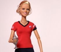 Kim Clijsters, păpuşă Barbie. Belgianca, prima sportivă "imortalizată" astfel (FOTO)