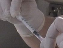 Dozele expirate de vaccin împotriva tuberculozei rămase în maternităţi, confiscate şi distruse