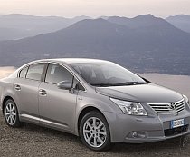 Toyota România recheamă 11.835 de vehicule cu posibile defecţiuni la acceleraţie
