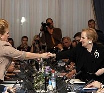 Madeleine Albright: Rusia nu are de ce să se teamă de NATO