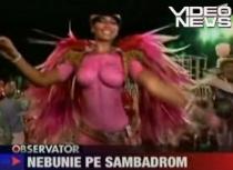 Carnavalul de la Rio de Janeiro: Dansatoare dezbrăcate şi costume fanteziste (VIDEO)