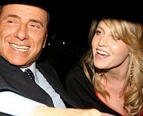 Berlusconi se răzbună pe fiică: ?concediată? pentru că l-a atacat în timpul scandalului sexual
